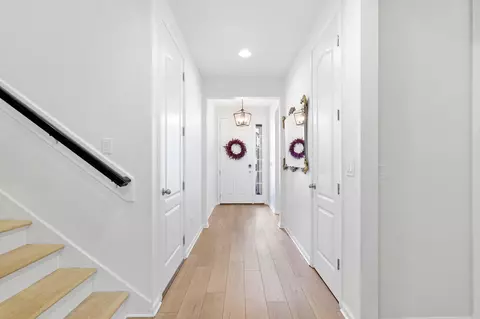 Entry Way - 123 Montiano Cir, Saint Augustine, FL 32084 photo 1 of 3
