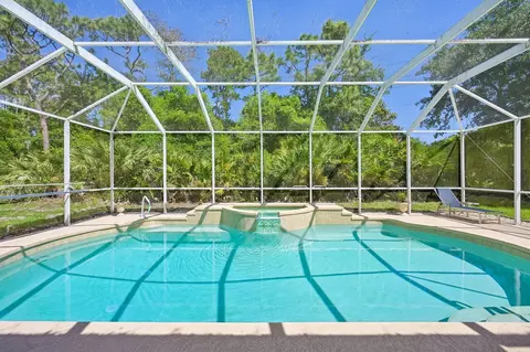 546 Sevilla Dr, Saint Augustine, FL 32086 photo 2