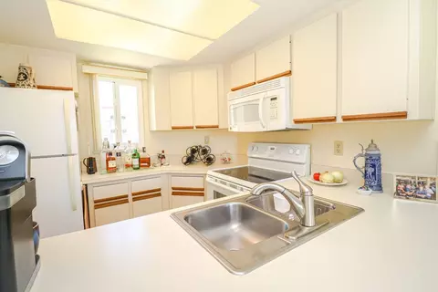 Kitchen - 4250 A1a S B-26 #B26, Saint Augustine, FL 32080 photo 2 of 2