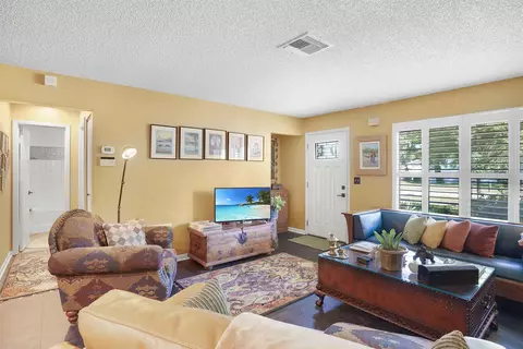 Living - 236 Marius Ct, Saint Augustine, FL 32086 photo 2 of 2