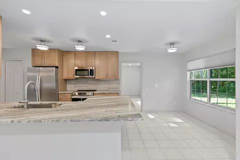 Kitchen - 4905 Moultrie Reserve Ct, Saint Augustine, FL 32086 photo 10 of 11