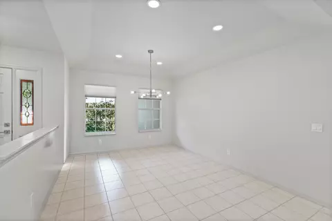 Living - 4905 Moultrie Reserve Ct, Saint Augustine, FL 32086 photo 2 of 6