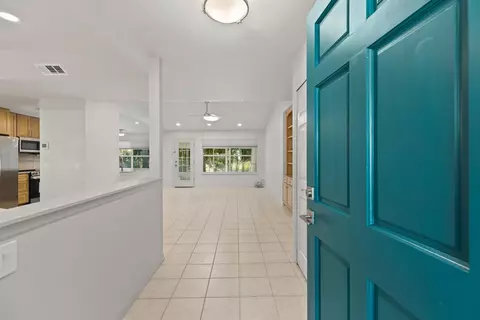 Entry Way - 4905 Moultrie Reserve Ct, Saint Augustine, FL 32086 photo 2 of 4