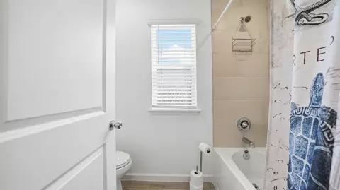 Bath - 367 Lake Sinclair St, Saint Augustine, FL 32084 photo 9 of 9
