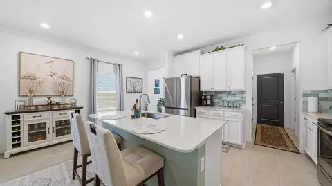 Kitchen - 367 Lake Sinclair St, Saint Augustine, FL 32084 photo 4 of 4