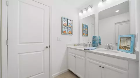 Bath - 367 Lake Sinclair St, Saint Augustine, FL 32084 photo 8 of 9