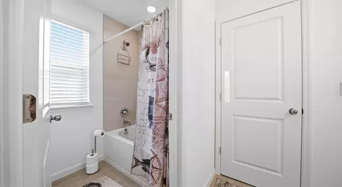 Entry Way - 367 Lake Sinclair St, Saint Augustine, FL 32084 photo 12 of 13
