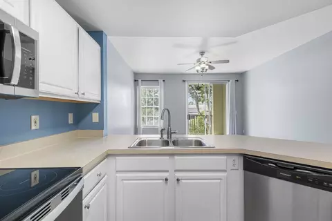 Kitchen - 4000 Grande Vista Blvd, Saint Augustine, FL 32084 photo 2 of 5