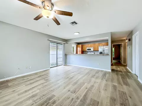 Living - 15 Atlantic Oaks Cir, Saint Augustine, FL 32080 photo 6 of 8