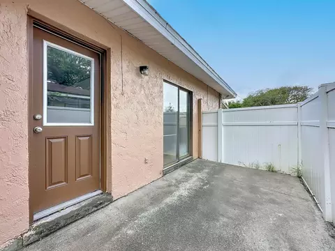 Exterior - 15 Atlantic Oaks Cir, Saint Augustine, FL 32080 photo 4 of 9