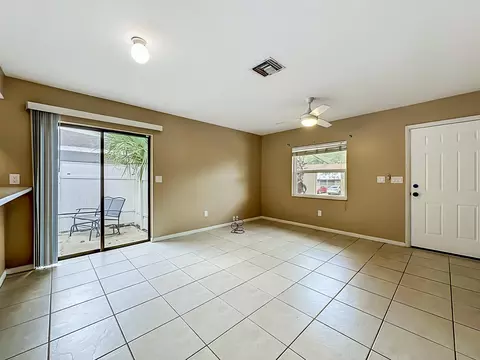 Living - 15 Atlantic Oaks Cir, Saint Augustine, FL 32080 photo 4 of 8