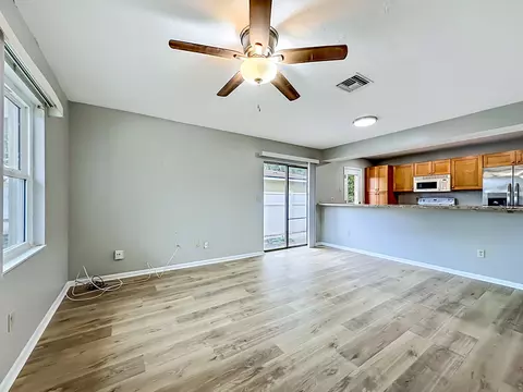 Living - 15 Atlantic Oaks Cir, Saint Augustine, FL 32080 photo 5 of 8