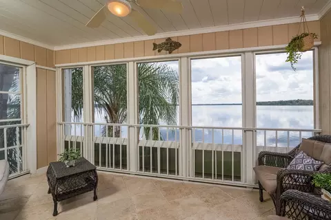 Exterior - 236 River Bend Pl #BLDG E, Welaka, FL 32193 photo 6 of 11