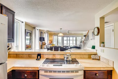 Kitchen - 236 River Bend Pl #BLDG E, Welaka, FL 32193 photo 5 of 5