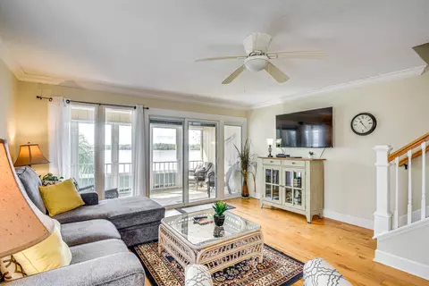 Living - 236 River Bend Pl #BLDG E, Welaka, FL 32193 photo 2 of 4