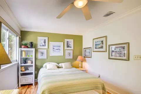 Bedroom - 236 River Bend Pl #BLDG E, Welaka, FL 32193 photo 2 of 6