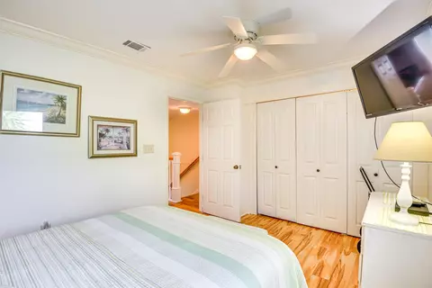 Bedroom - 236 River Bend Pl #BLDG E, Welaka, FL 32193 photo 3 of 6