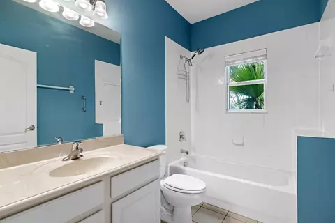 Bath - 805 Riley Ln, Saint Augustine, FL 32095 photo 5 of 5