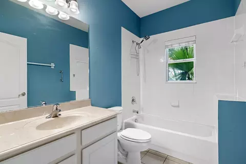Bath - 805 Riley Ln, Saint Augustine, FL 32095 photo 5 of 5