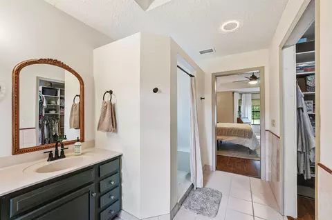 Bath - 1805 Bennett Rd, Saint Augustine, FL 32092 photo 3 of 5
