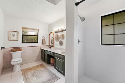 Bath - 1805 Bennett Rd, Saint Augustine, FL 32092 photo 2 of 5