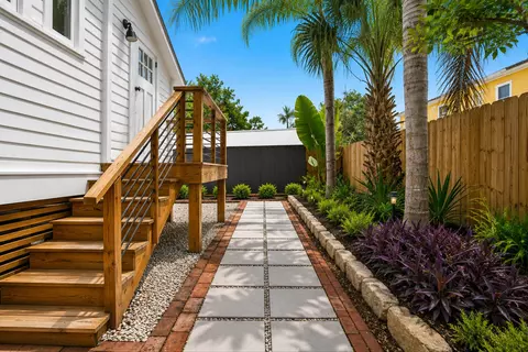 Exterior - 76 Oneida St, Saint Augustine, FL 32084 photo 11 of 11