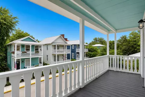 Exterior - 76 Oneida St, Saint Augustine, FL 32084 photo 6 of 11