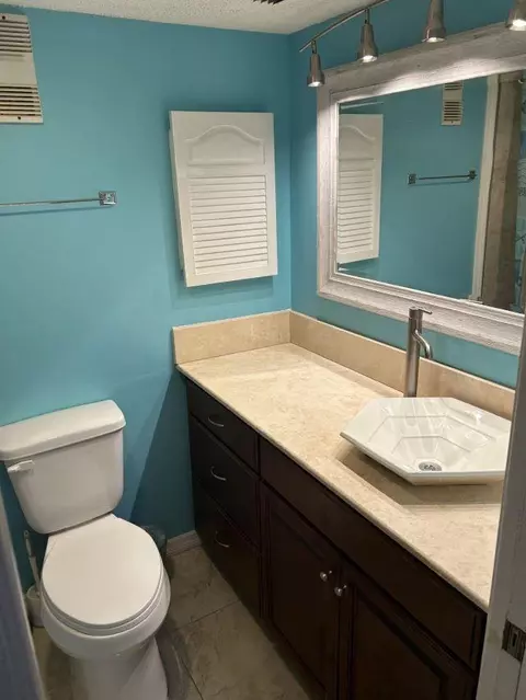 Bath - 7175 S A1a C217, Saint Augustine, FL 32080 photo 1 of 2