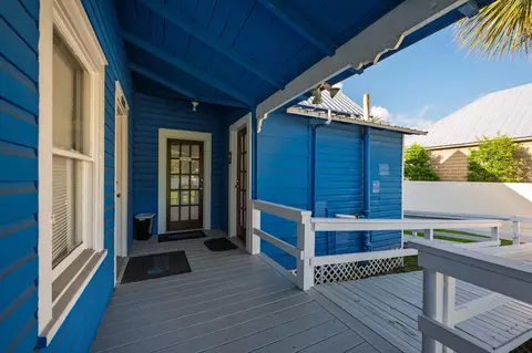 Exterior - 19 Old Mission Ave, Saint Augustine, FL 32084 photo 4 of 7