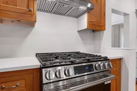 Kitchen - 24 Flamingo Dr, Saint Augustine, FL 32080 photo 5 of 9