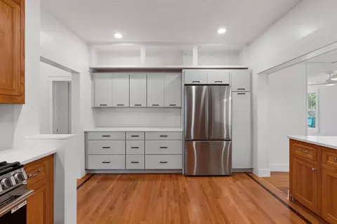 Kitchen - 24 Flamingo Dr, Saint Augustine, FL 32080 photo 6 of 9