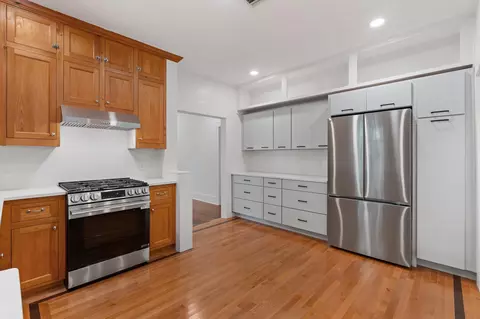Kitchen - 24 Flamingo Dr, Saint Augustine, FL 32080 photo 4 of 9