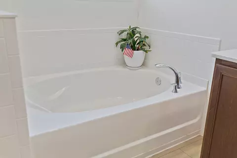 Bath - 71 Santos Ln, Saint Augustine, FL 32086 photo 5 of 8