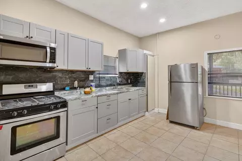Kitchen - 9550 N County Road 13 # -A, Saint Augustine, FL 32092 photo 4 of 4