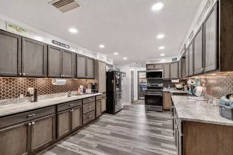 Kitchen - 9550 N County Road 13 # -A, Saint Augustine, FL 32092 photo 2 of 4