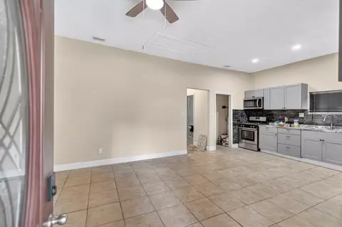 Entry Way - 9550 N County Road 13 # -A, Saint Augustine, FL 32092 photo 2 of 2