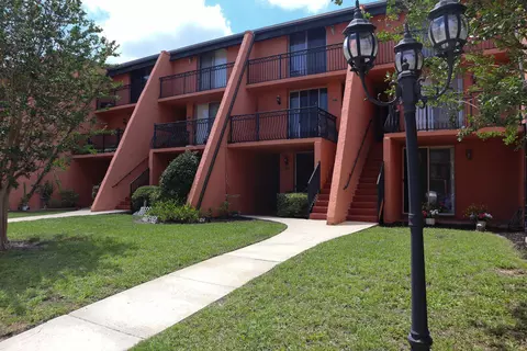 3401 Townsend Blvd #206, Jacksonville, FL 32277