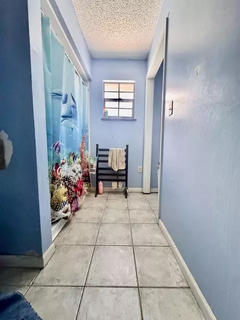 Entry Way - 554 Hayley, Saint Augustine, FL 32086 photo 3 of 3