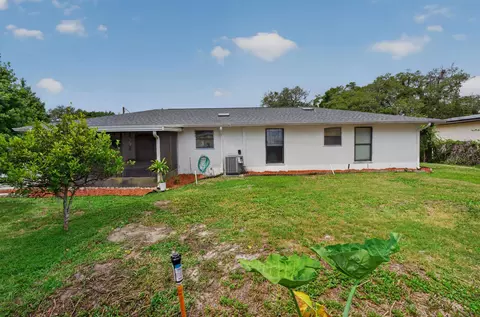 Exterior - 111 Pompano Rd, Saint Augustine, FL 32086 photo 5 of 13