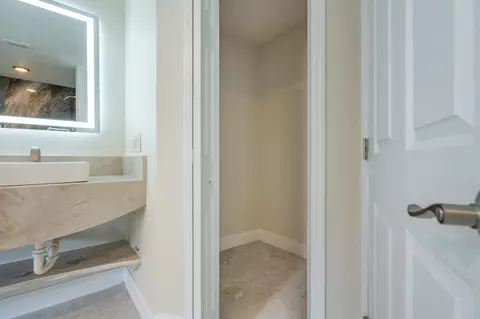 Bath - 202 Gerona Rd, Saint Augustine, FL 32086 photo 7 of 10
