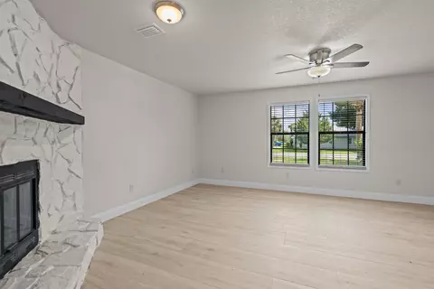 Living - 202 Gerona Rd, Saint Augustine, FL 32086 photo 4 of 4