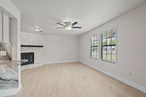 Living - 202 Gerona Rd, Saint Augustine, FL 32086 photo 1 of 4