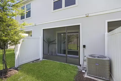 Exterior - 51 Elmhurst Ln, Saint Augustine, FL 32084 photo 4 of 6