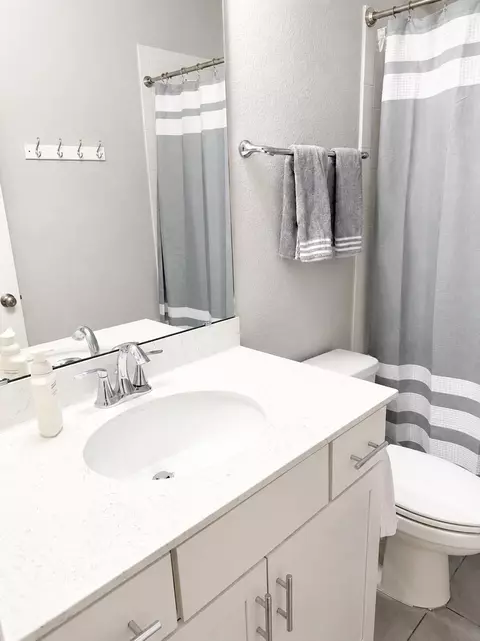 Bath - 231 Willow Crk Ct, Saint Augustine, FL 32092 photo 3 of 4