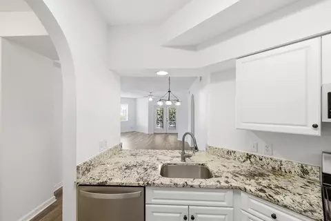 Kitchen - 2500 Vista Cove Rd, Saint Augustine, FL 32084 photo 4 of 5