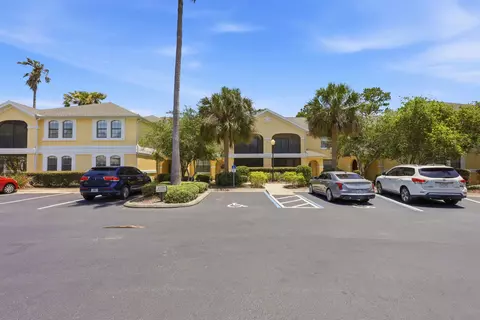 Exterior - 2500 Vista Cove Rd, Saint Augustine, FL 32084 photo 6 of 10