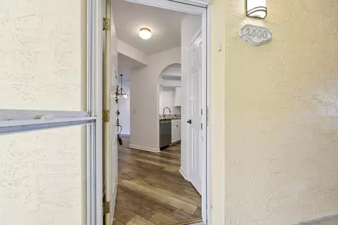 Entry Way - 2500 Vista Cove Rd, Saint Augustine, FL 32084 photo 1 of 7