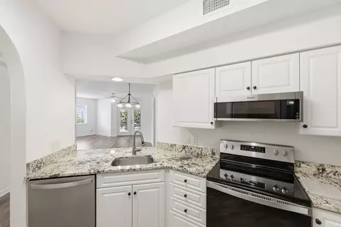 Kitchen - 2500 Vista Cove Rd, Saint Augustine, FL 32084 photo 3 of 5