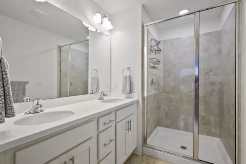 Bath - 105 Ridge Lake Rd, Saint Augustine, FL 32086 photo 1 of 3