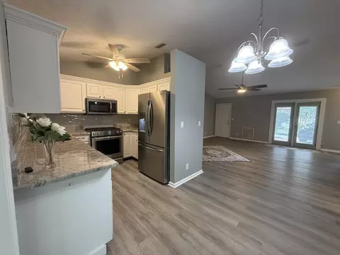 Kitchen - 13 Lockhart Ln, Saint Augustine, FL 32080 photo 1 of 6
